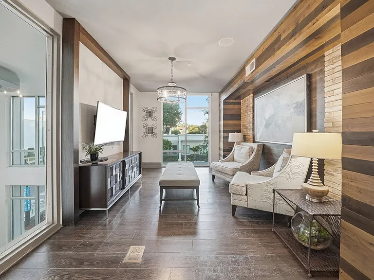 Building's Lounge