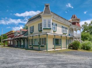 1703 Roan Rd APT D, Spruce Pine, NC 28777