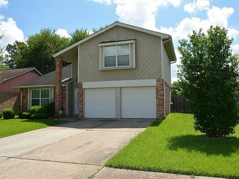 3703 Embarcadero Dr — Photo 3