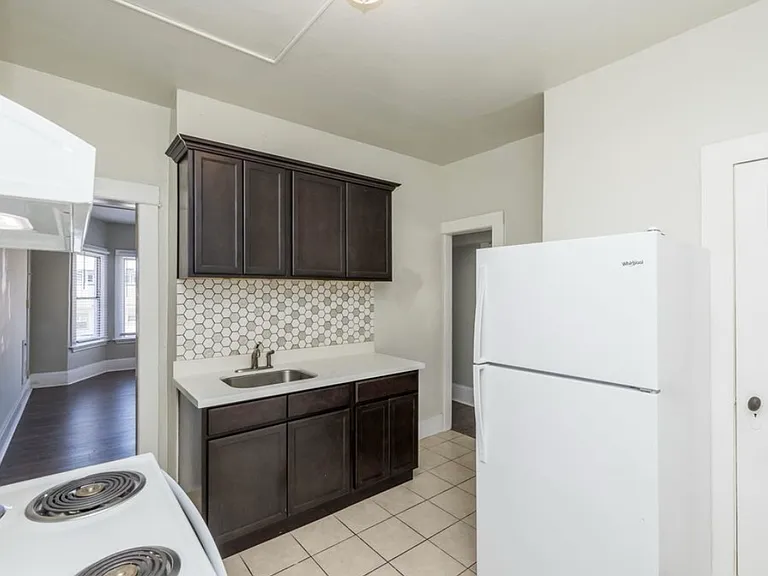 150 11th St #7 — Photo 3