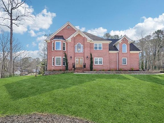 4th image of 1600 Spring Arbor Ct SW