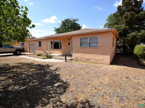 524 W 17th St, Portales, NM 88130