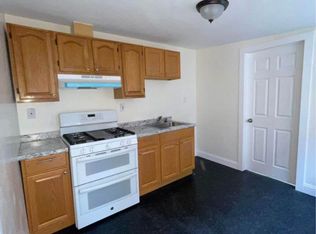 532 N 10th St APT 2, Reading, PA 19604