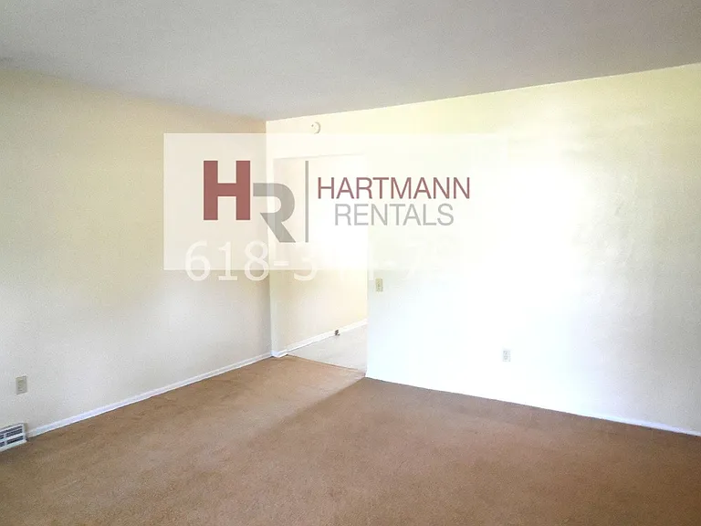 63-65 Mary Jo Dr — Photo 3