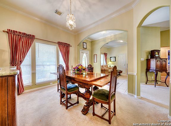 3rd image of 415 Deer Creek Dr