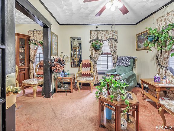 3rd image of 327 Shelton Avenue