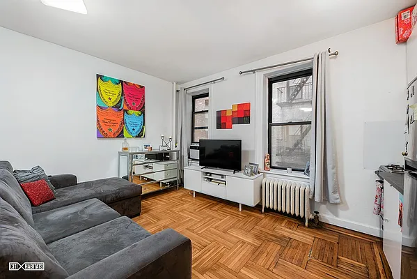 Sold by Citi Habitats | media 18