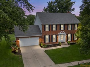 905 Vaughn Ct, Sycamore, IL 60178