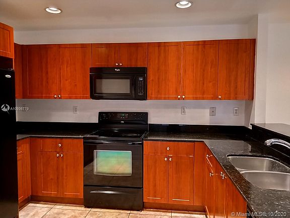 5th image of 8999 NW 107th Ct #1051