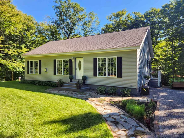 1347 Gravelin Road, Weathersfield, VT 05151