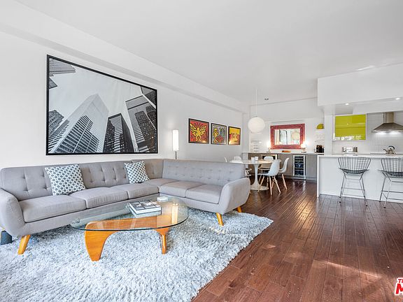 5th image of 7135 Hollywood Blvd APT 208