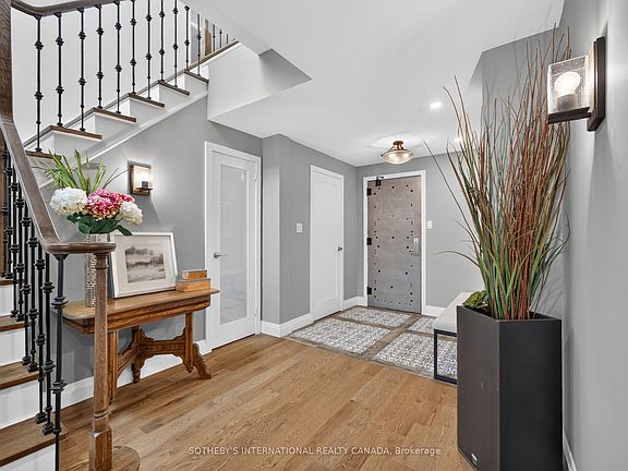 2nd image of 1400 Dixie Rd #1510