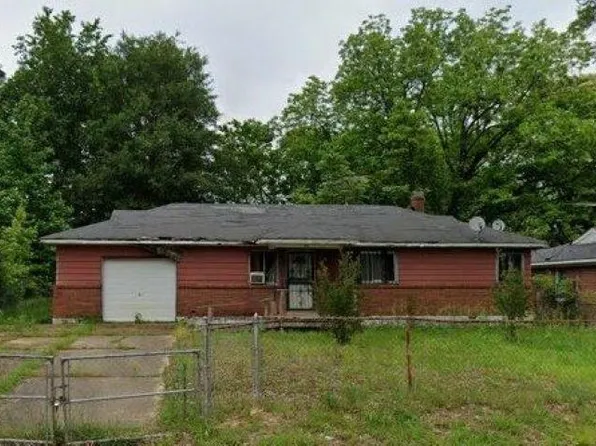 30 E Belle Haven Rd, Memphis, TN 38109