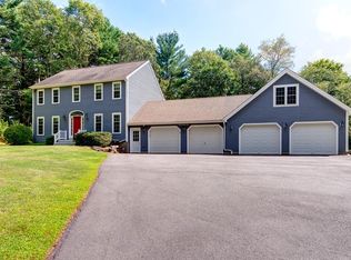 8 Lovett Rd, Oxford, MA 01540