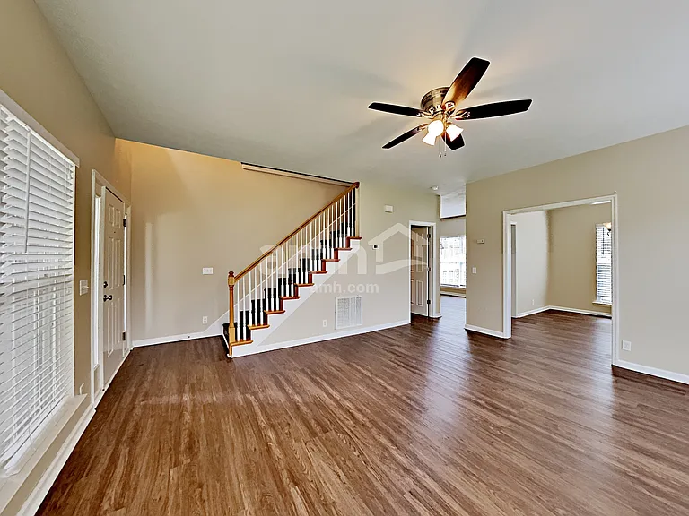 7409 Campton Rd — Photo 9