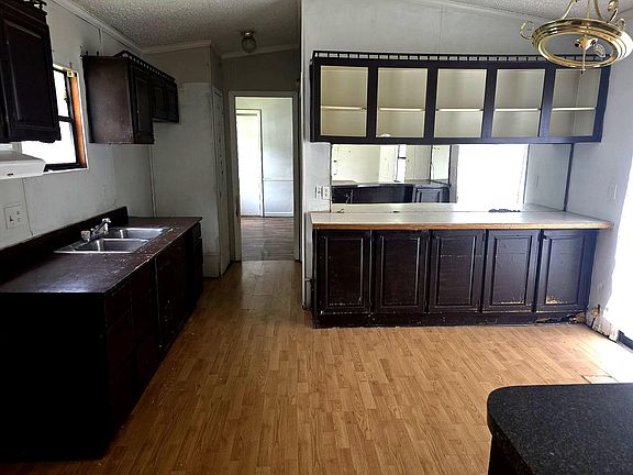 5th image of 110 Deborah Dr #14