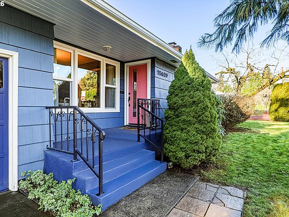 2nd image of 10609 SE 34th Ave