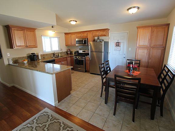 4th image of 814 Ethel Pl