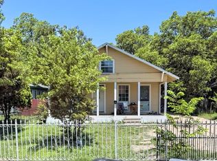 704 S Beacon St, Dallas, TX 75223
