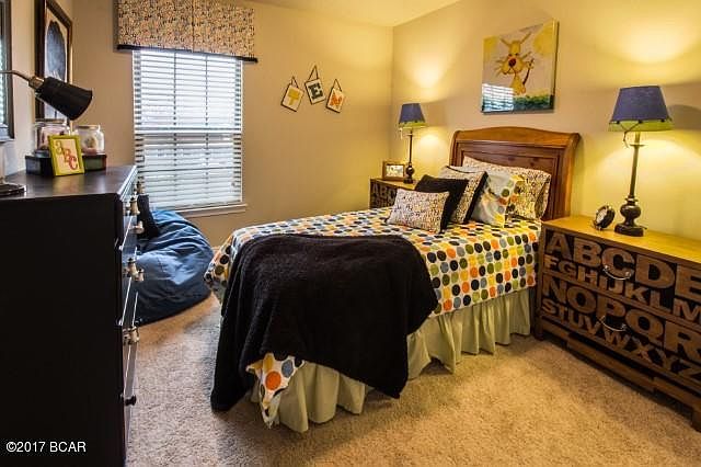 1st image of 320 Sand Oak Blvd