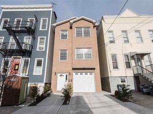 114 Irving St APT 1, Jersey City, NJ 07307