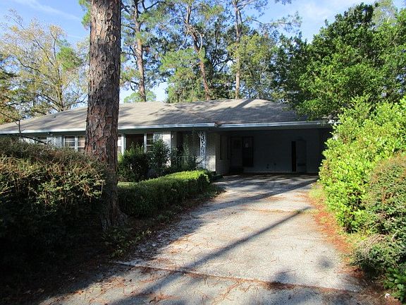 3rd image of 818 Bunche Dr