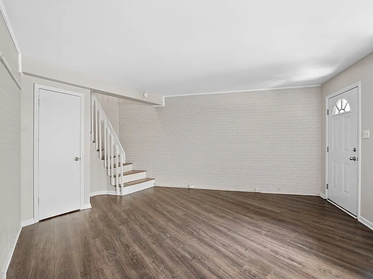 Foxtree Apartments — Photo 37