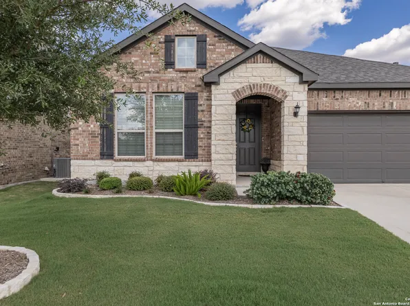 365 Kilmarnock, Boerne, TX 78015