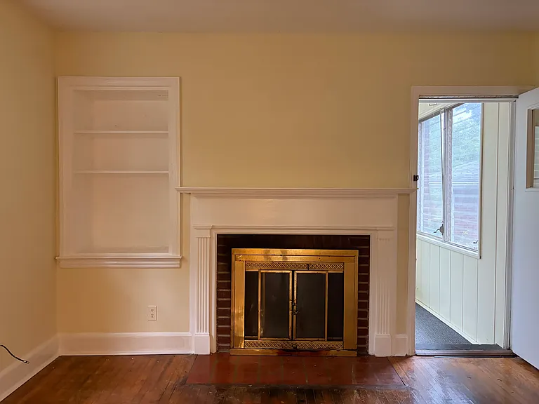 400 Cumberland Dr — Photo 4