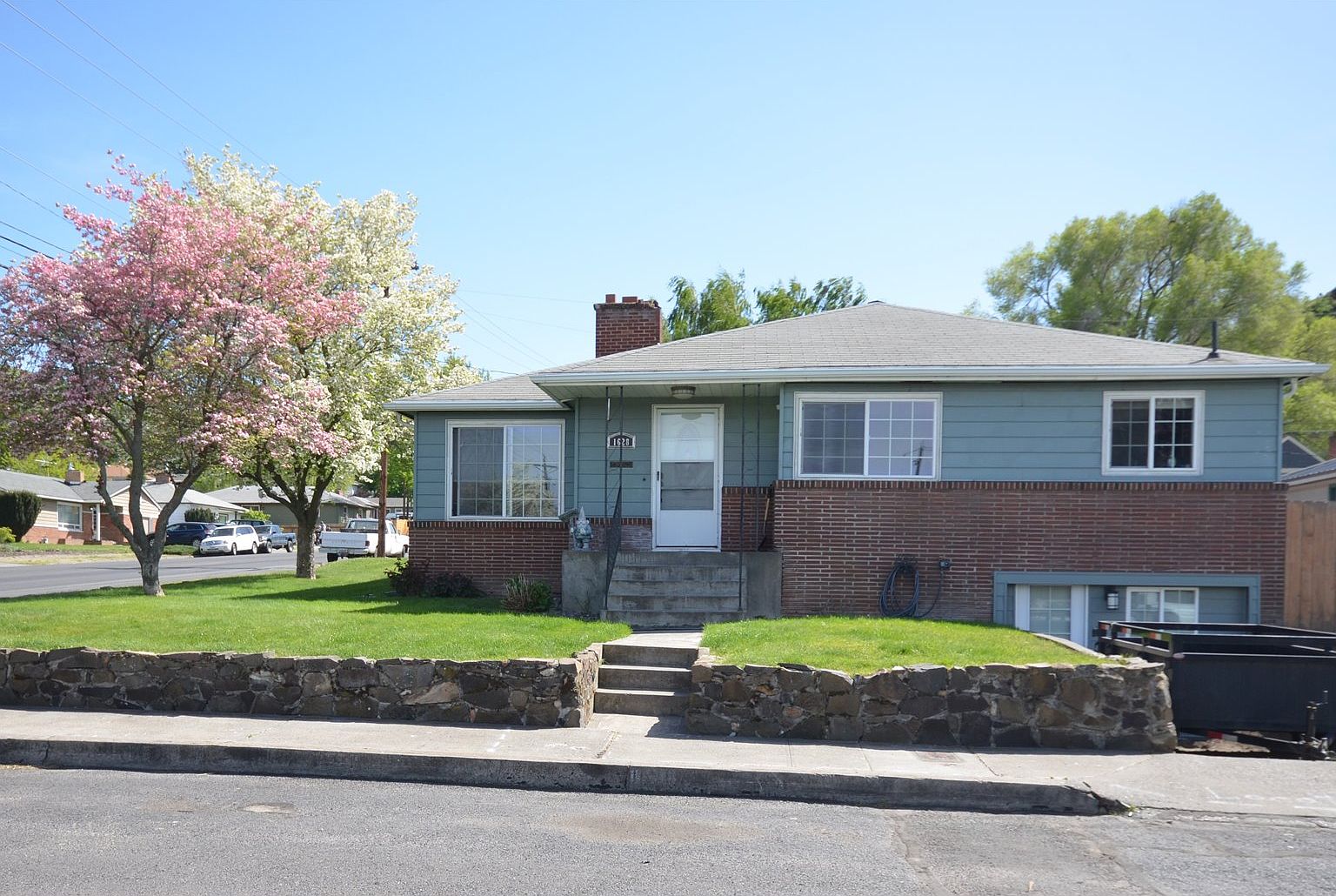1628 E 13th Pl, The Dalles, OR 97058 Zillow