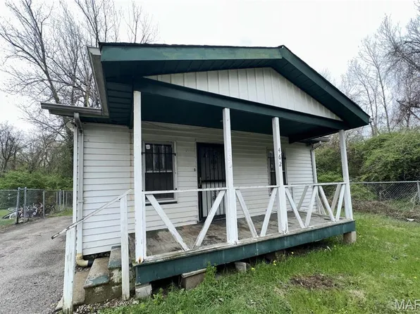 462 N 83rd St, East Saint Louis, IL 62203