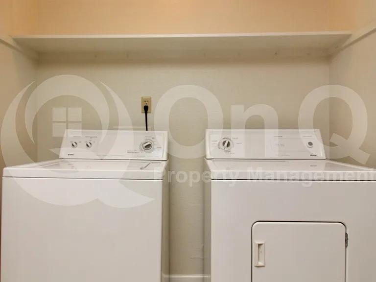 1949 N Swan Rd #31 — Photo 16