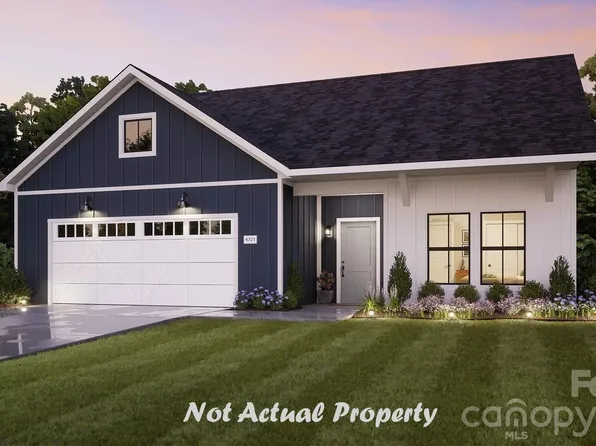 169 Alenda Lux Cir, Mooresville, NC 28115