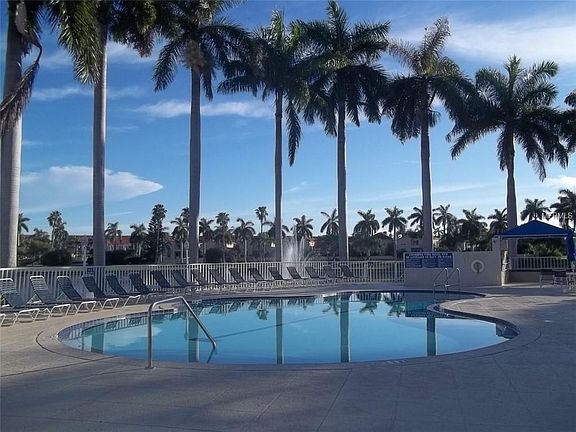 5th image of 6050 Bahia Del Mar Cir APT 216