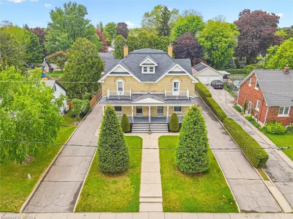 624 Dolph St N #622, Cambridge, ON N3H 2B4
