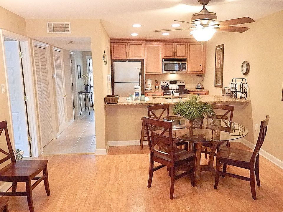 1st image of 10 Dune House Ln