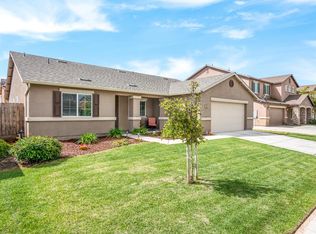 5801 W Ramona Way, Fresno, CA 93722