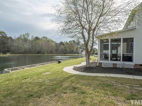 2nd image of 179 Gardner Lake Dr