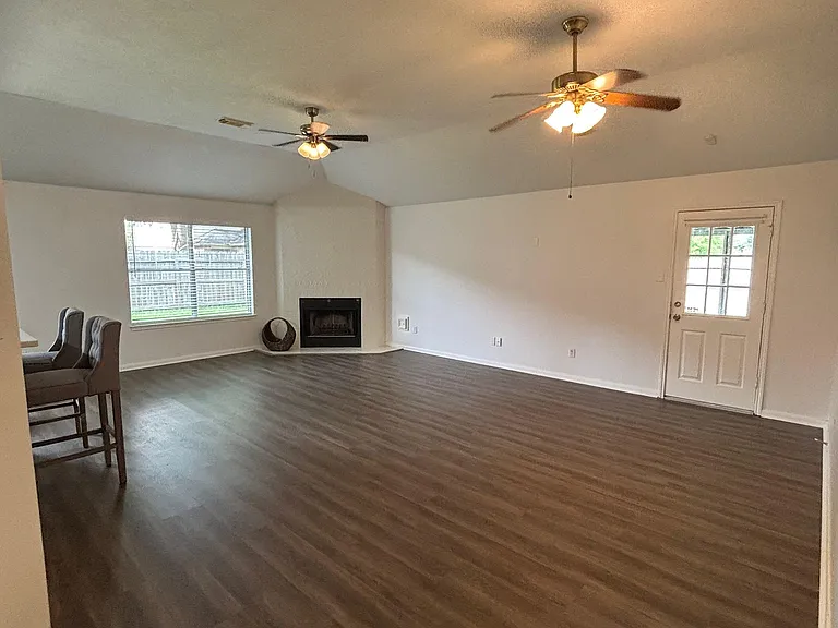 9217 Mohawk Dr — Photo 11