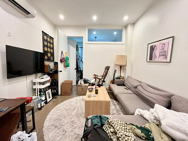 657 Seneca Ave #2 — Photo 11