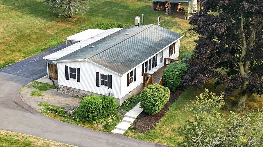 1st image of 872 Brownsville Rd