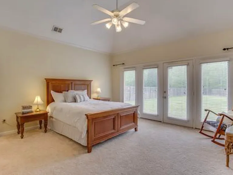 9064 Carriage Creek Rd — Photo 14