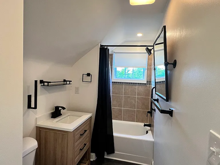 18423 Winslow Rd #2&3 — Photo 36