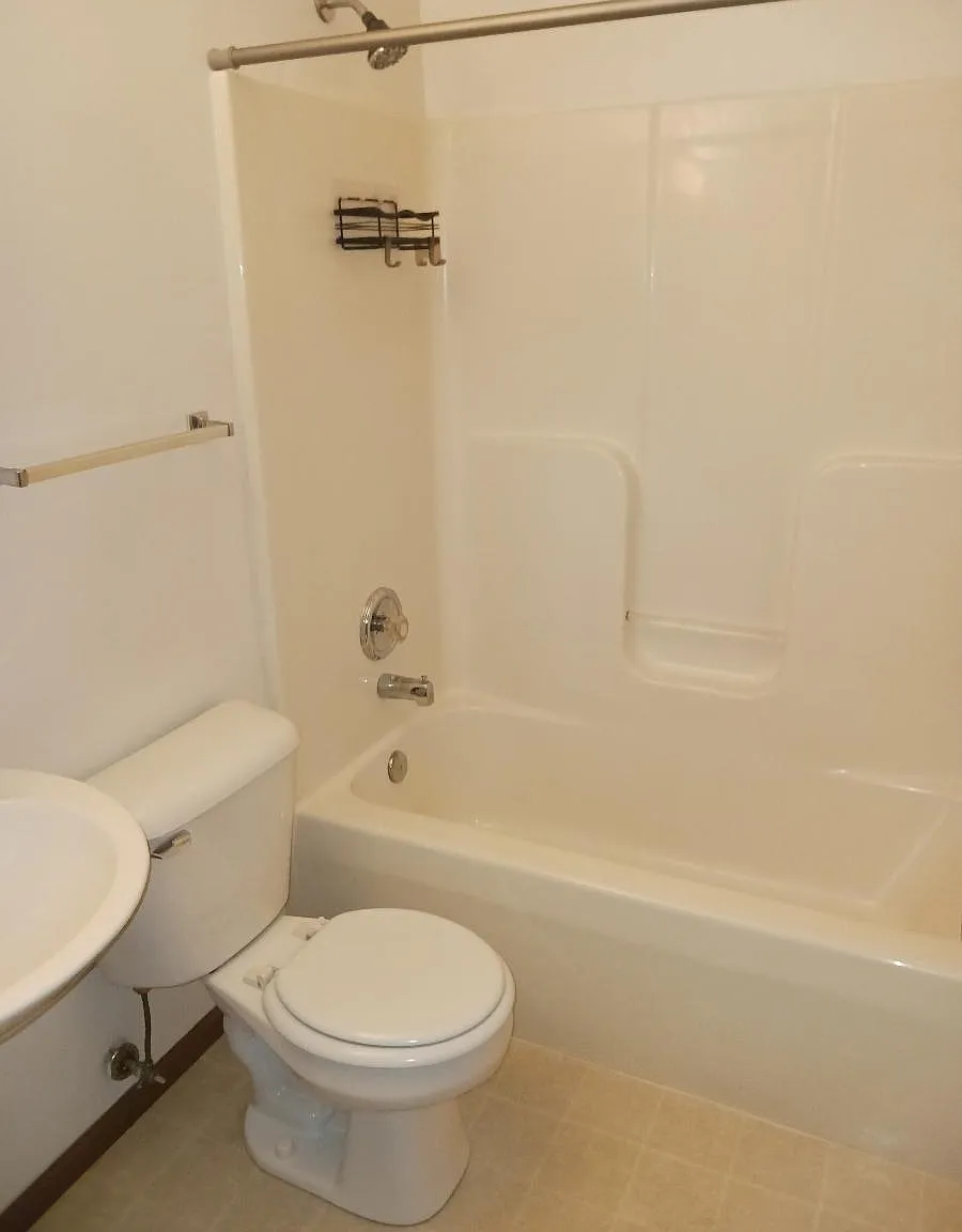 1 bed, 600 sqft, $1,200 — Photo 1