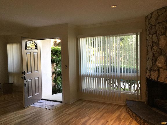 Living room, hardwood laminate flooring