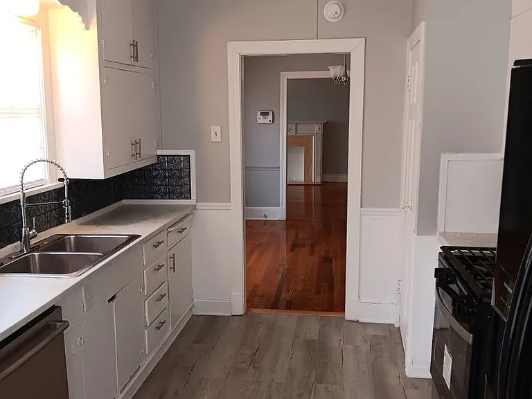 103 E Robinson Pl — Photo 13