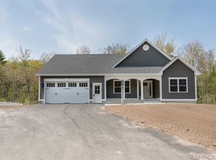 40 Burnham Rd, Scarborough, ME 04074