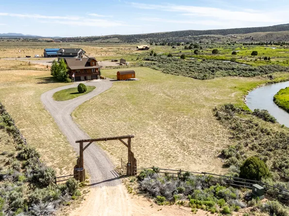 1990 E Sevier Cir, Panguitch, UT 84759