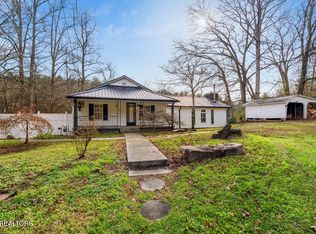 169 Adcock Hollow Rd, Harriman, TN 37748