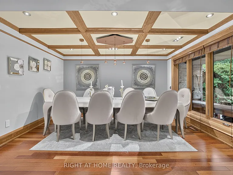 35 Brightbay Cres — Photo 22